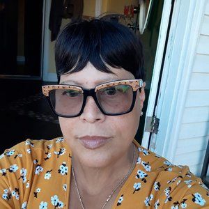 Meet your Posher, Rosa